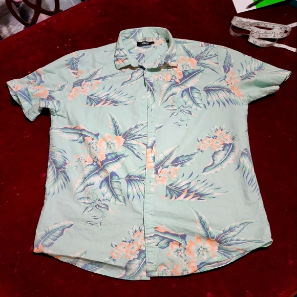 Fashion Nova Men Ocean Side Floral Short Sleeve Botton Down Shirt - Aqua - Picture 1 of 8